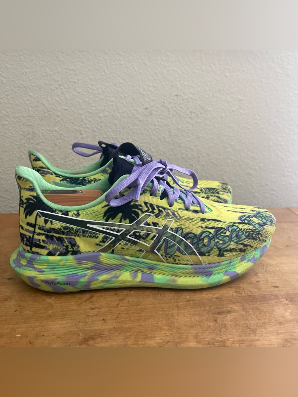 Asics Noosa TRI 14 Tropical Safety Yellow Midnight Women’s Sneaker Shoes Sz 8